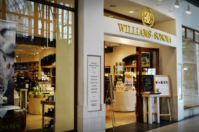 Williams-Sonoma-Store